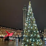Appartement Proche Champs Elysee Paris 8E